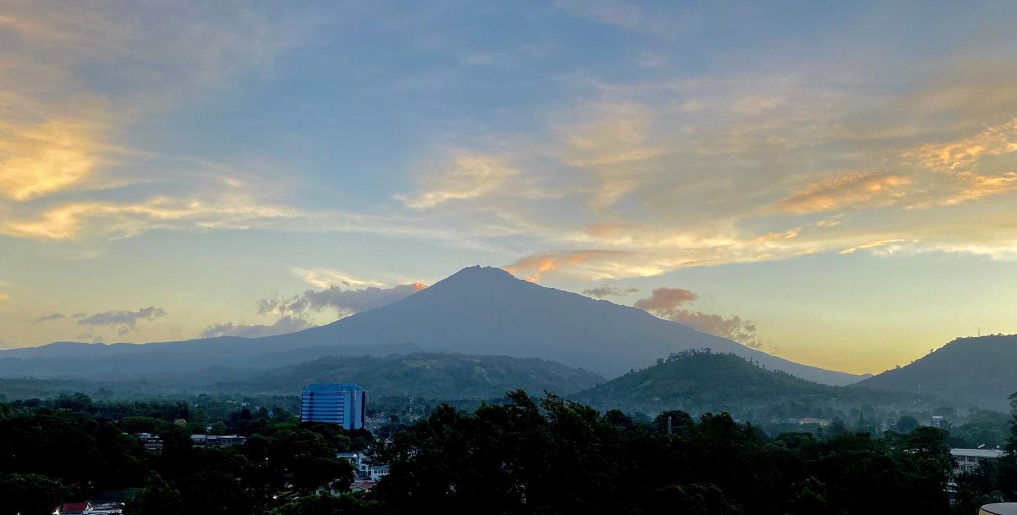 Апартаменты Arusha Mountain Views Экстерьер фото